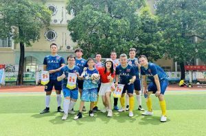 “足”够精彩！江南(中国)集团“足”梦大龙街首届五人制男子公益足球赛